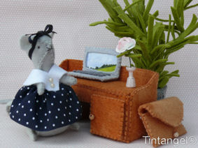 Tintangel 2012 &ndash; Miny als Secretaresse.